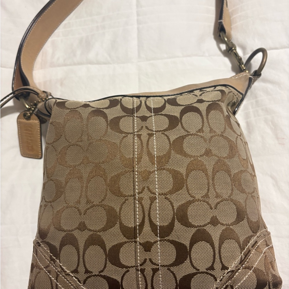 Coach Beige Leather Tag
